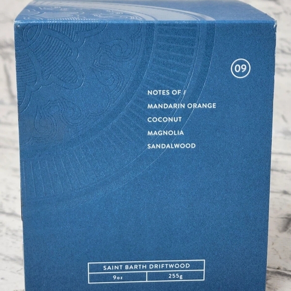 Gibson & Dehn Saint Barth Driftwood Candle - Picture 2 of 4